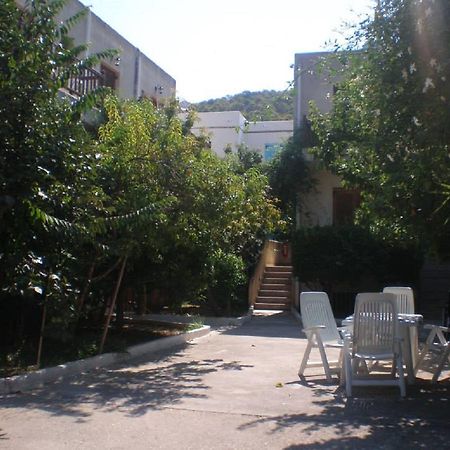 Ilios Apartments Poros Town Exteriér fotografie